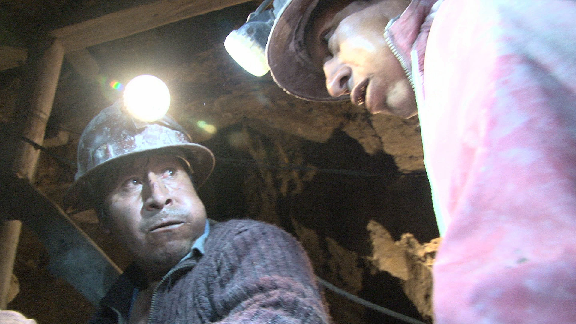 Mineurs dans les mines de Potosi